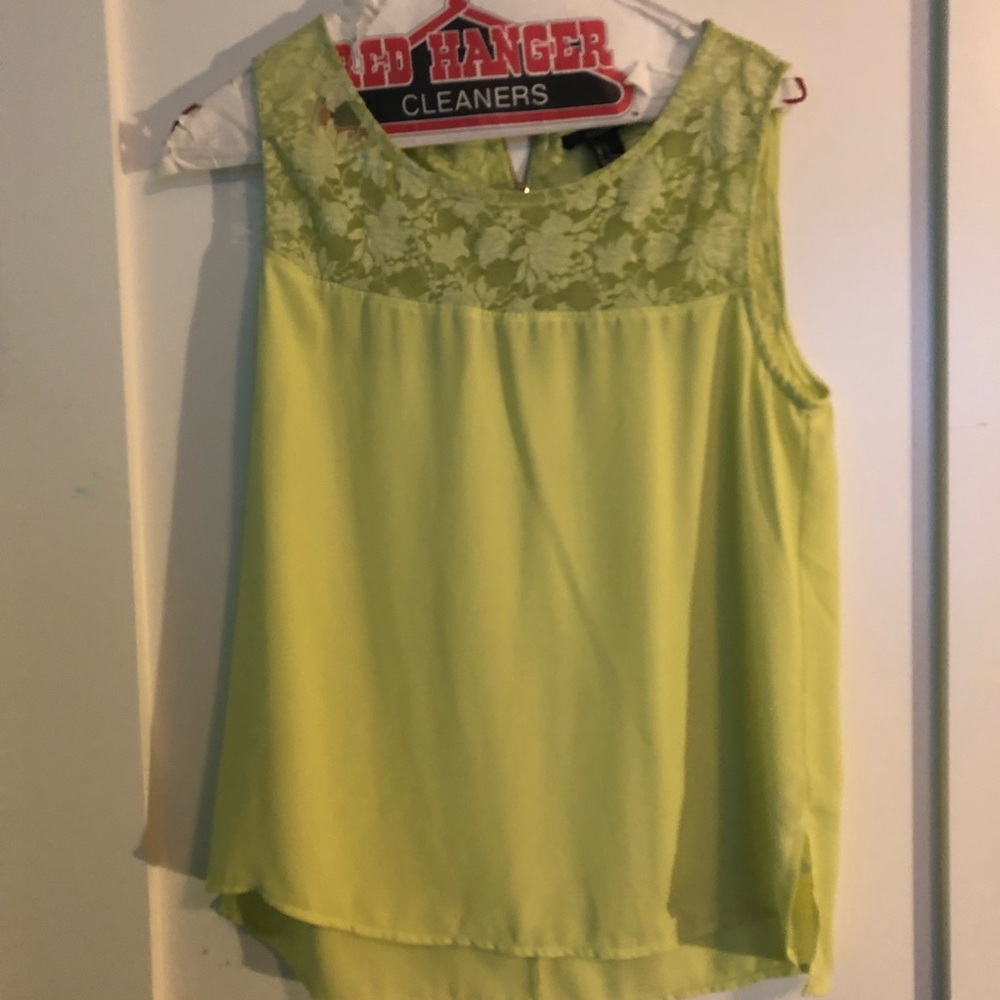 Lace Sleeveless Blouse